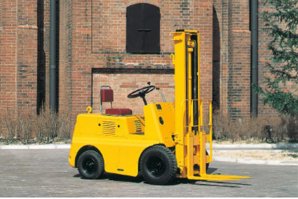 first Toyota forklift